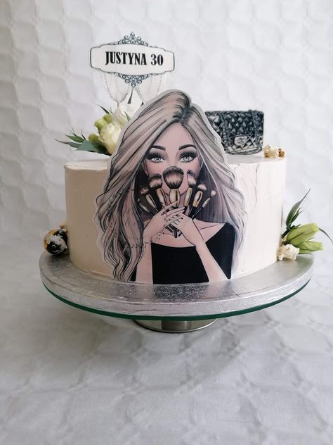 Bolo Crossfit, Cake Frosting Designs, Makeup Birthday Cakes, Happy Birthday 22, Royal Wedding Cake, Flower Shop Decor, 38th Birthday, Girly Cakes, Homemade Birthday Cakes