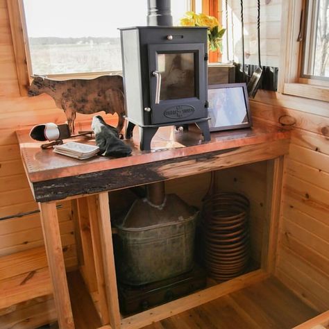 At Tiny Wood Stove we think heating your space and creating a beautiful center piece shouldn't have to be separate. --- Danny Weddle @carpenterowl highlighted our Dwarf stove in this "Honey on the Rocks" model tiny home as seen on HGTV's "Tiny House Big Living". --- Read more of this story in the "as seen on - case studies" section of our website tinywoodstove.com. Tiny Wood Stove, Small Wood Stove, Tiny House Big Living, Cabin Diy, Tiny Living Space, House Heating, Trailer Decor, House Big, Wood Heater