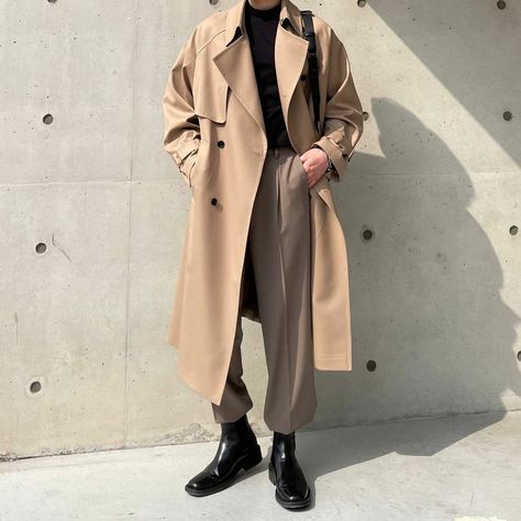 Trench Coat Casual, Trench Coat Outfit, Spring Outfits Men, Beige Coat, Mens Casual Dress Outfits, Trench Coat Men, Long Trench, Winter Outfits Men, Long Trench Coat