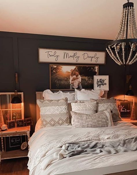 Bedroom Decor Master For Couples, Western Bedrooms, Western Bedroom Decor, Beautiful Bedroom Decor, Mobile Home Living, Bedroom Decor Inspiration, Bedroom Decor Cozy, Redecorate Bedroom, Farmhouse Bedroom Decor