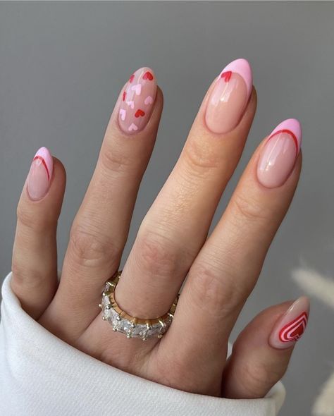 Valentine Nail Ideas, Nails With Hearts, Valentine Nails Pink, Nail Simple, Nail Pink, Nails Valentine, Nail Short, Vday Nails, Valentine Nail