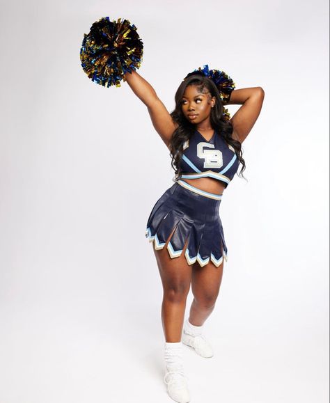 Cheerleading Picture Poses Individual, Cheer Pictures Professional, Cheer Poses Individual Photo Ideas Black, Basketball Cheer Pictures Poses, Cheer Poses Individual Photo Ideas Basketball, Basketball Cheer Poses, Cheerleader Pictures Poses, Media Day Poses Cheer, Cheer Media Day Poses