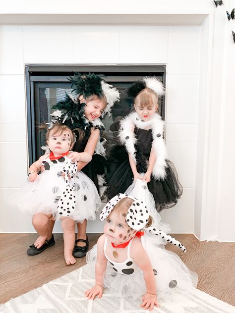 Cruella Deville And Dalmation Costume, Dalmation Costume, Cruella Deville Costume, Best Friend Costumes, Dalmatian Costume, Sibling Halloween Costumes, Sibling Costume, Puppy Costume, Friend Costumes