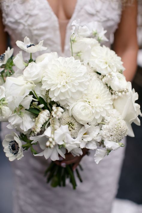 White Dahlia And Rose Bouquet, Dahlia Bouquet White, White Dahlia Bridal Bouquet, White Dahlia Wedding Bouquets, Dahlia Wedding Centerpieces, Dalia Bouquet, Pretty Venues, White Dahlia Bouquet, Dahlia Bridal Bouquet