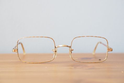 Vintage Spectacles, Gold Glasses Frames, Wire Rimmed Glasses, Gold Rimmed Glasses, Half Rim Glasses, Rimmed Glasses, Gold Glasses, Vintage Eyeglasses, Vintage Eyewear