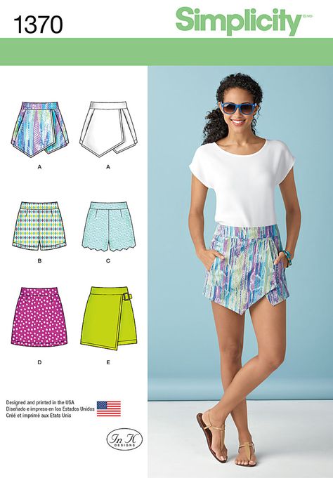 Simplicity 1370 Misses' Shorts, Skort and Skirt sewing pattern Skort Pattern, Pola Rok, Shorts Sewing, Rok Mini, Dress Making Patterns, Skirt Patterns Sewing, Pattern Brands, Simplicity Sewing, Sewing Skirts