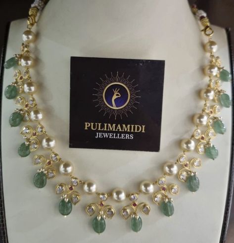 Latest Pearl Necklace Designs, Indian Pearl Necklace, Fashion Jewelry Necklaces Gold, Fancy Jewelry Necklace, Pearl Jewelry Design, Gold Jewelry Simple Necklace, Beautiful Gold Necklaces, Pearl Necklace Designs, Jewelry Set Design