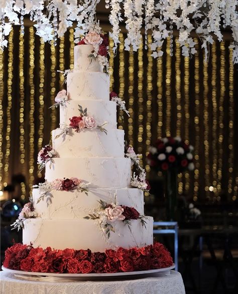 Fabulous Wedding Cakes, Rancho Wedding, Baptismal Covenants, Fancy Wedding Cakes, Extravagant Wedding Cakes, Wedding Cake Images, Christmas Themed Cake, Photo Cake Topper, Big Wedding Cakes