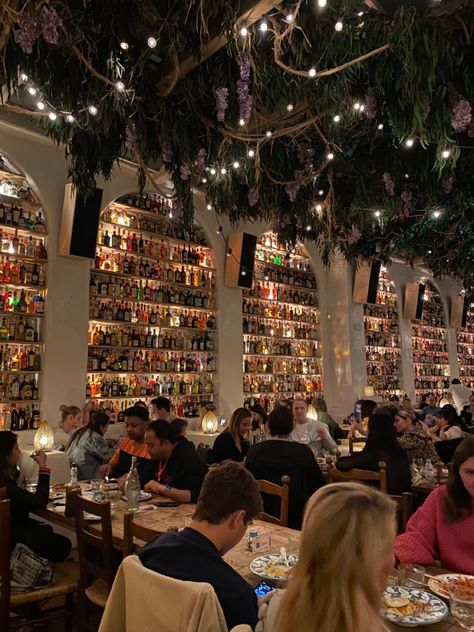 Aesthetic restaurant london italian pizza pasta instagrammable fairy lights cosy goals food plants Aesthetic Restaurant, Restaurant London, Italian Night, Restaurant Aesthetic, Aesthetic London, London Aesthetic, Pizza Restaurant, Hotel Project, Italian Pizza