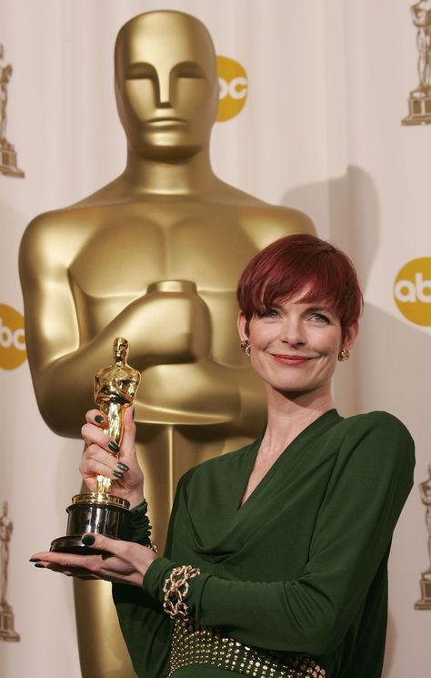 Sandy Powell is a three-time Oscar-winning costume designer from Britian. She won those awards for Shakespeare in Love, The Aviator, and The Young Victoria. The Young Victoria, Sandy Powell, Shakespeare In Love, The Aviator, Costume Designer, Textiles Fashion, Fashion History, Costume Design, Style Icons