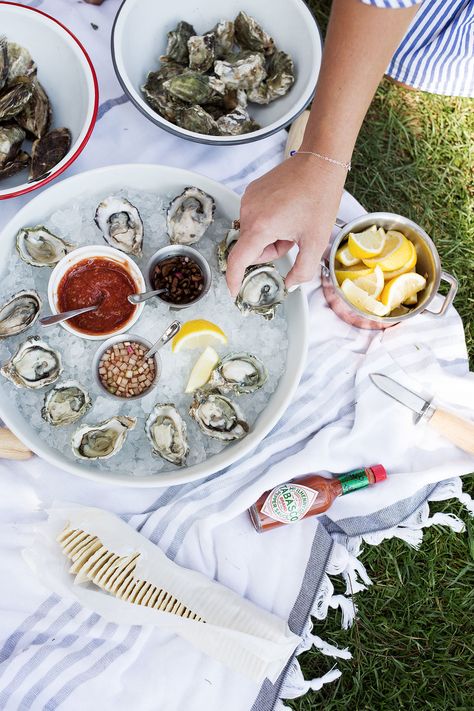 shuck yeah: all about oysters & how to serve them from Cooking with Cocktail Rings Types Of Oysters, Pork Cooking Temperature, Eating Oysters, Cooking With Toddlers, How To Cook Broccoli, Oyster Roast, Cooking Spaghetti, Shucking Oysters, Fresh Oysters