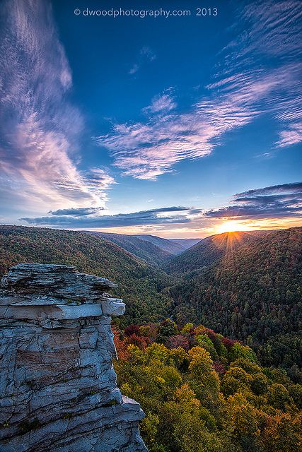 Lindy Point . Blackwater Falls State Park Mountain Overlook, Blackwater Falls State Park, Blackwater Falls, Beautiful Vacation Spots, Park Sunset, Northeast Region, Earth Pictures, Early Autumn, Universe Art