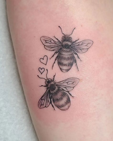 Couple Bee Tattoo, Bee Tattoos With Flowers, Bee And Heart Tattoo, 2 Bees Tattoo, Bees And Butterflies Tattoo, Bee Heart Tattoo, Two Bees Tattoo, Boo Bees Tattoo, Small Black And Grey Tattoos