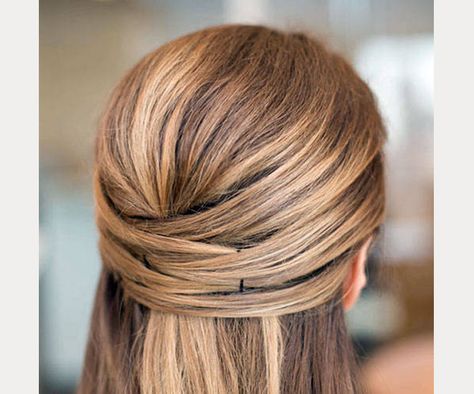 Straight hair crisscross half up half down style ~ we ❤ this! moncheribridals.com Smink Inspiration, Penteado Cabelo Curto, Half Up Hair, Everyday Hairstyles, Harper's Bazaar, Great Hair, Hair Dos, Gorgeous Hair, Half Up