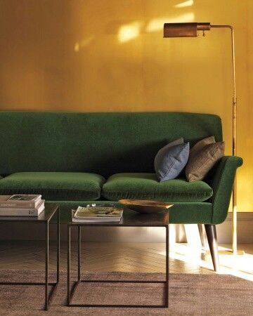 Green Sofa Living, Mustard Walls, Gold Sofa, Yellow Sofa, Green Couch, Yellow Living Room, Yellow Decor, Yellow Interior, Yellow Wall