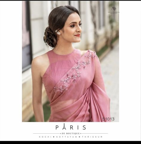 Sarees Aesthetic, Sari Blouses, Saree Jacket Designs, Pattern Blouses, Stitching Designs, Sleeveless Blouse Designs, Saree Jackets, Bride Entry, Saree Ideas