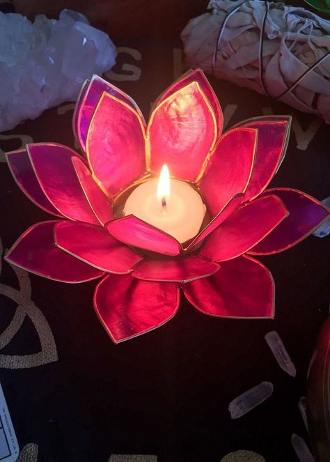 Lotus Candle Holder, Decoration Pieces, Lotus Candle, Deco Wallpaper, Diy Diwali Decorations, Diwali Diy, Return Gifts, Aesthetic Candles, Capiz Shell