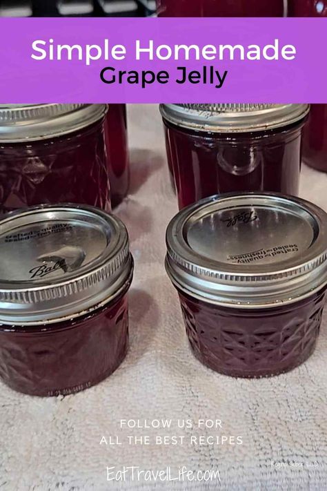 Homemade canned grape jelly never tasted better. You can can your own grape jelly and enjoy it all year with this recipe. #CanningConcordGrapeJelly #HomemadeGrapeJellyRecipe #HowToCanGrapeJelly  #PreservingGrapeJelly #EasyGrapeJellyCanningRecipe #WaterBathCanningGrapeJelly #ConcordGrapesJellyTutorial #BestHomemadeJellyRecipe #MakingAndCanningGrapeJelly #CanningTutorialForBeginners #GrapeJellyFromScratch #DIYConcordGrapeJelly  #CanningFruitJelliesAtHome Grape Jelly Recipe With Sure Jell, Grape Jam Recipe Canning, Green Grape Jelly Recipe, Jelly Canning Recipes, Grape Jelly Recipe, Grape Jam Recipe, Homemade Grape Jelly, Concord Grape Jelly, Canning Fruit