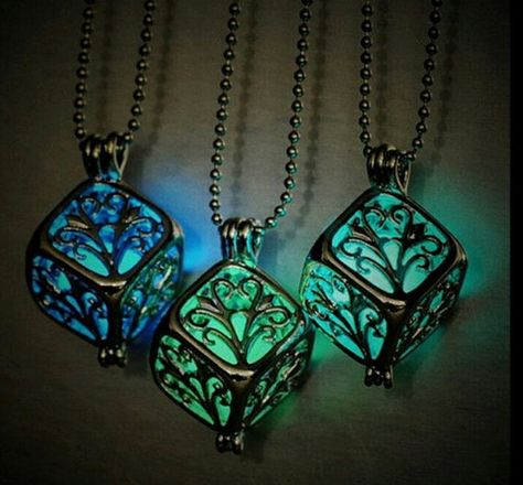 Glow necklace by LiliesOddities on Etsy Dark Necklace, Mode Steampunk, Biker Wear, Glow Jewelry, Glowing Necklace, Dark Jewelry, Square Jewelry, Cube Necklace, Steam Punk Jewelry