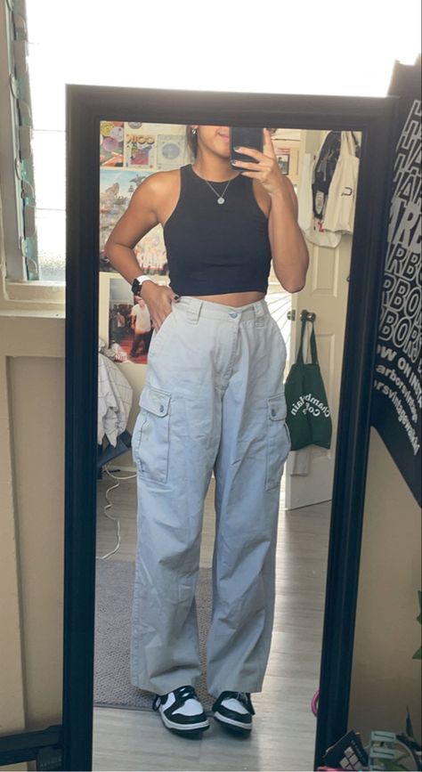 Aluminum High Dunks Outfit, Outfit Ideas Summer Dunks, Womens Outfits With Dunks, Panda Dunks Outfit Aesthetic, Nike Dunks Outfits For Women, Outfits For Dunks Women, Dunk Outfits Summer, Mid Dunks Outfit, Nike High Top Dunks Outfit Woman