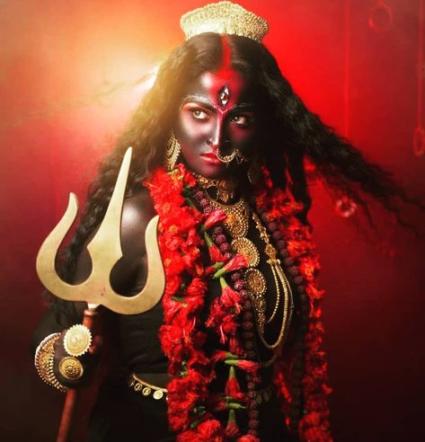 Jay Maa Kali, Kali Picture, Maa Durga Photo, Devi Images, Meldi Ma Hd Photo, Durga Picture, Devi Images Hd, Tiger Images, Gold Design Background