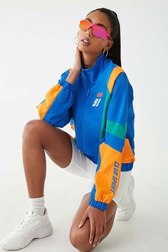 Techno Clothes, Colorblock Windbreaker, Studio Photography Fashion, Fashion Poses, Model Poses, Sport Wear, Sport Fashion, Gym Outfit, Clothing Brand