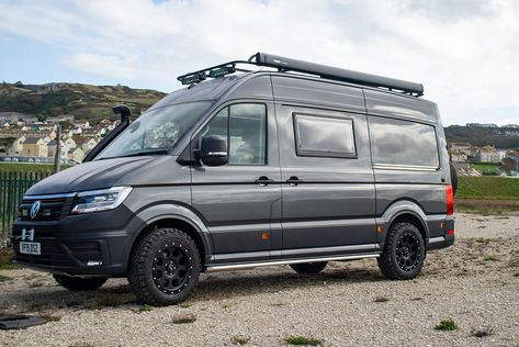 We've launched our MaxTraxx off-grid 4x4 Crafter camper. The perfect vehicle for those who want more space and also looking to camp off the beaten track! Vw Crafter Camper, 4x4 Camper Van, Volkswagen Camper Van, Custom Campers, Tiny Camper, Sprinter Camper, Campervan Life, Volkswagen Camper, Vw Crafter