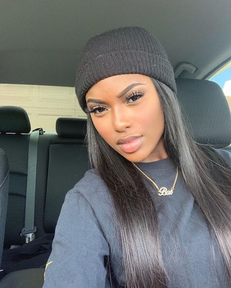 Savanna Styles on Instagram: “Ur Uber outside shorty 😏” Beanie Hairstyles, Hair Frontal, Hair Color Chart, Wig Straight, Girl Beanie, Low Ponytail, Long Straight Hair, Cap Hair, Winter Hairstyles