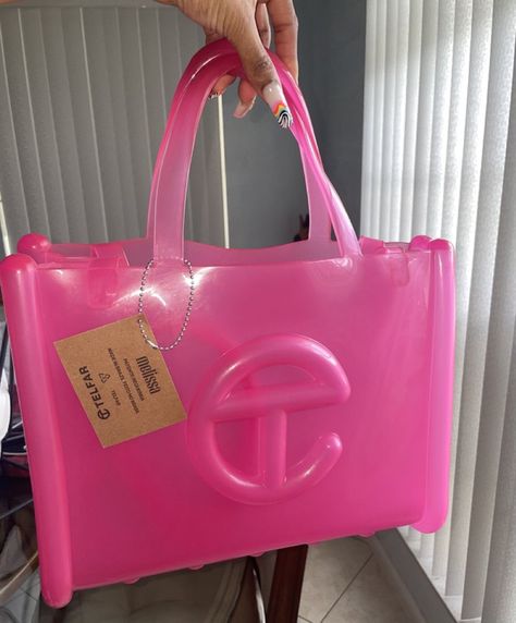 Telfar x Melissa (LG) pink jelly #Telfar #Melissaxtelfar #telfarbag #telfarjelly Telfar X Melissa, Jelly Telfar Bag, Large Telfar Bag, Pink Telfar Bag, Prada Galleria Bag, Telfar Bags, Telfar Bag, Bling Bags, Pink Lifestyle