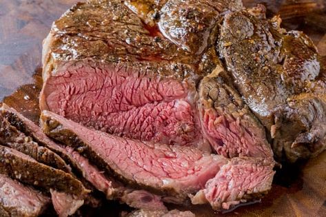 Slow Cooker Roast Beef (Sliceable!) - Dinner, then Dessert Roast Beef In Slow Cooker, Beef In Slow Cooker, Slow Cooker Roast Beef, Dinner Then Dessert, Slow Cooker Recipes Beef, Keto Carnivore, Slow Cooker Roast, Pot Roast Slow Cooker, Roast Beef Recipes