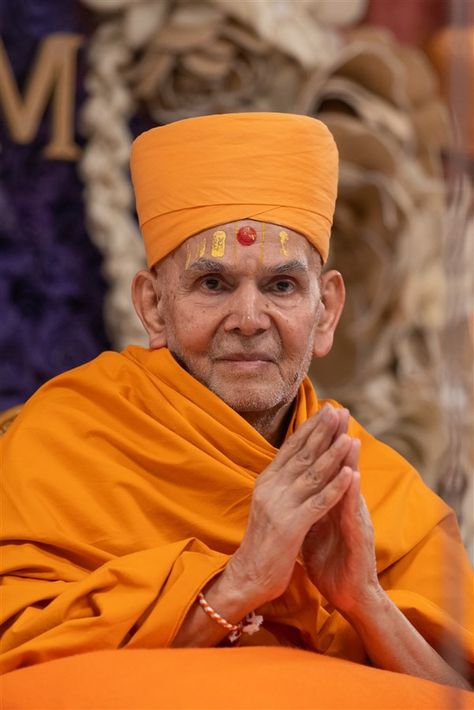 Pramukh Swami Maharaj Wallpaper Full Hd, Mahant Swami Maharaj Wallpaper, Flag Pic, Indian Flag Pic, Mahant Swami Maharaj, Jay Swaminarayan, Baps Swaminarayan, Hindu Statues Goddesses, Budget List