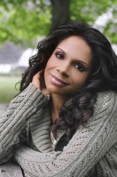 Just had the pleasure of seeing Audra McDonald on Broadway in "The Gershwins' Porgy and Bess"! Audra Mcdonald, Sunday In The Park With George, Dear World, Influential People, Music Centers, Opera Singers, Tony Awards, Private Practice, I Love Music