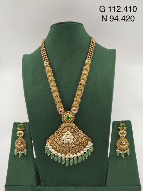 Long set Kundan Gold Jewellery, Gold Set Design, Indian Jewelry Design, Collar Kurti, Wedding Jewellery Designs, Deep Photos, Mangal Sutra, Gold Temple Jewellery, Gold Car