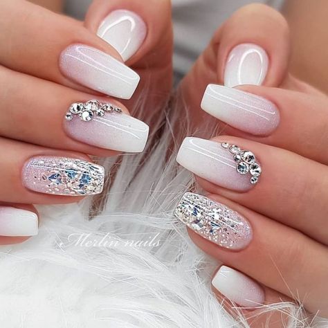 Bridal Nail Styles We Love! - Sonal J. Shah Event Consultants, LLC. Glitter Butterfly, Nagel Tips, Coffin Press On Nails, Pink Gradient, Bride Nails, Nails Pink, Nail Designs Glitter, Stick On Nails, Bridal Nails