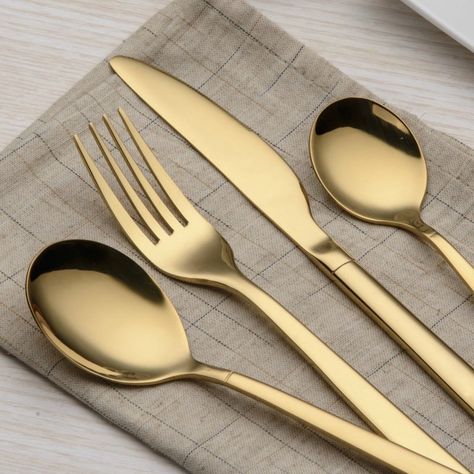 Berglander shiny gold flatware set - Come explore Thanksgiving table decor! Golden Cutlery, Gold Silverware, Black Cutlery, Gold Cutlery Set, Gold Cutlery, Gold Flatware, Kitchen Utensil Set, Cutlery Sets, Thanksgiving Table Decorations