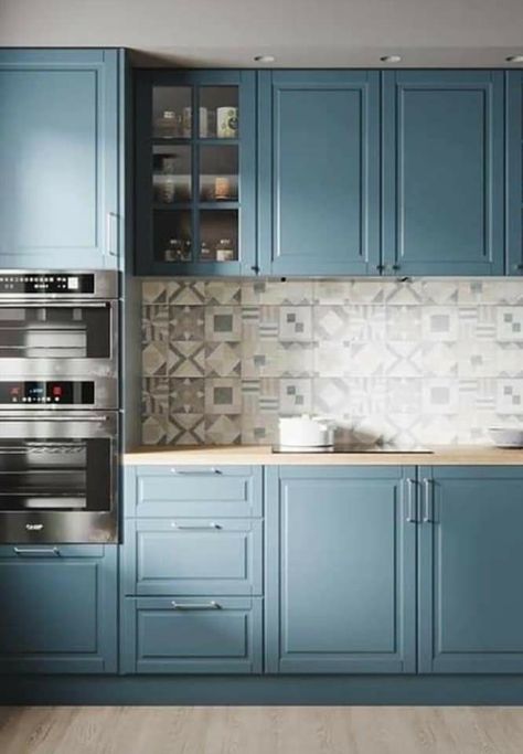 Mediterranean Kitchen Backsplash, Mediterranean Kitchen, Modern Kitchen Interiors, Kitchen Interior Design Decor, Design Your Kitchen, Farmhouse Kitchen Design, Blue Cabinets, Modern Kitchen Cabinets, House Design Kitchen