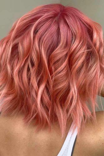 Gold Hair Colors, Hair Color Rose Gold, Peach Hair, Hair Artist, Beautiful Hair Color, Lob Haircut, Peinados Fáciles Para Cabello Corto, Hair Color And Cut, Hair Dye Colors