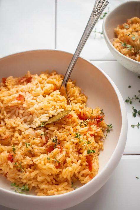 Instant Pot Spanish Rice That Takes Only 15 Minutes To Make Instant Pot Spanish Rice Recipe, Instant Pot Spanish Rice, Rice Instant Pot, Spanish Rice Recipe, Spanish Rice, Tomato Vegetable, Instapot Recipes, Rice Recipe, Indian Recipes