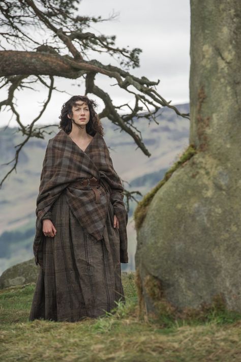 Master Raymond | Outlander Wiki | FANDOM powered by Wikia Gabaldon Outlander, Celtic Fashion, Outlander Costumes, Outlander Claire, Outlander Season 1, Outlander Casting, Dragonfly In Amber, Good Romance Books, Sam And Cait