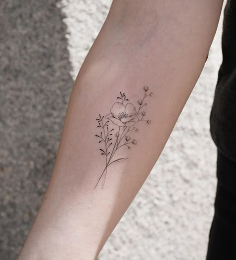 Fineline Birth Flower Tattoo, Single Needle Flower Tattoo, Fineline Wildflower Tattoo, Tattoos For Her, Ballet Tattoo, Ballet Tattoos, Art Flash Tattoo, Wildflowers Tattoo, Pretty Flower Tattoos