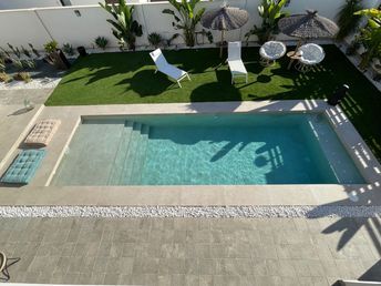 Small Pools Backyard, Ideas De Piscina, Pool And Patio, Dream Backyard Pool, Pools Backyard Inground, Small Swimming Pools, Pool Landscape Design, Landscaping Flowers, Small Pool Design