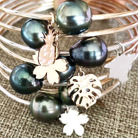 New tropical cuties added to the shop 🍍🌸🌴 Hawaiian Bangles, Hawaiian Heirloom Jewelry, Tahitian Pearl Bracelet, Pearl Bangles, Hawaii Jewelry, Heirloom Jewelry, Faceted Design, Pearls Jewelry, Pearl Bracelets