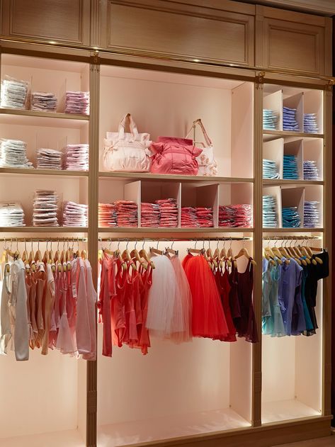 Fans of Flats, Rejoice: French Shoe Brand Repetto Opens Its First U.S. Store - Condé Nast Traveler Dance Retail Store, Dance Store Ideas, Merch Display, Traveling Boutique, Fantasy Country, Dance Business, Ballet Shop, Dance Studio Design, Dance Rehearsal