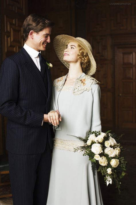 Downtown Abbey Fashion, Downton Abbey Wedding, Downton Abbey Costumes, Downton Abbey Series, Abbey Wedding, Tv Weddings, Downton Abbey Fashion, Highclere Castle, Downton Abby