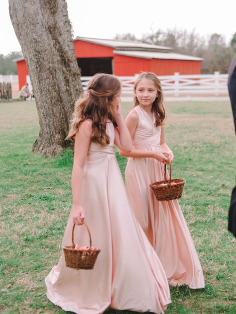 Bridal Party With Junior Bridesmaid, Flower Girl Dresses Teenager, Junior Flower Girl Dresses, Teen Flower Girl Dresses, Older Flower Girl Dresses, Older Flower Girl, Jr Bridesmaid Dresses, Bridesmaid Dresses Peach, Cream Long Dress