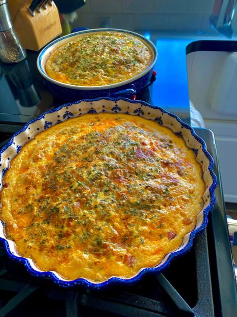 New Mexico Green Chile Bisquick Quiche - Easy DIY Recipes Green Chile Bisquick Quiche, New Mexico Green Chili Bisquick Quiche, Green Chili Bisquick Quiche, Bisquick Green Chili Casserole, New Mexico Green Chile Bisquick Quiche, Green Chili And Cheese Quiche, Jalapeno Quiche, Green Chili Quiche, Green Chile Quiche