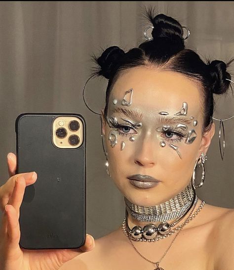 Alien Themed Outfit, Alien Inspired Outfit, Intergalactic Costumes, Hot Glue Makeup, Intergalactic Makeup, Alien Halloween Makeup, Futuristic Theme, College Makeup, My First Youtube Video