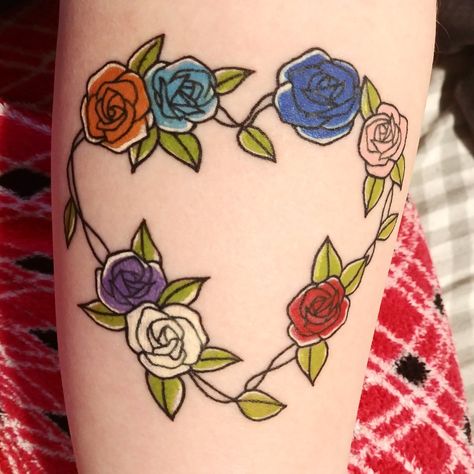 Ouran High School Host Club tattoo Bestie Tattoo, Soft Grunge Tattoo, Dengeki Daisy, Host Club Tattoo, Grunge Tattoo, Art Adventure Time, Ouran High School Host Club Funny, Art Vampire, Club Tattoo