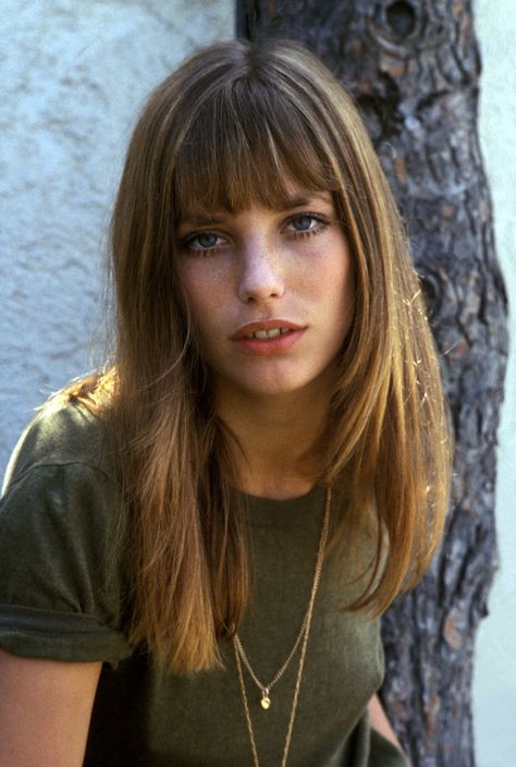 Uk Icon, Jane Birkin Style, Easy Wedding Guest Hairstyles, Bridget Bardot, Choppy Bangs, 70s Hair, Easy Wedding, Francoise Hardy, Wedding Guest Hairstyles