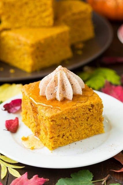 Clean Eating Pumpkin Pie, Pumpkin Cornbread Recipe, Pumpkin Cornbread, Fun Thanksgiving Desserts, Cinnamon Honey Butter, Cinnamon Honey, Pumpkin Bars, Thanksgiving Food Desserts, Corn Bread Recipe